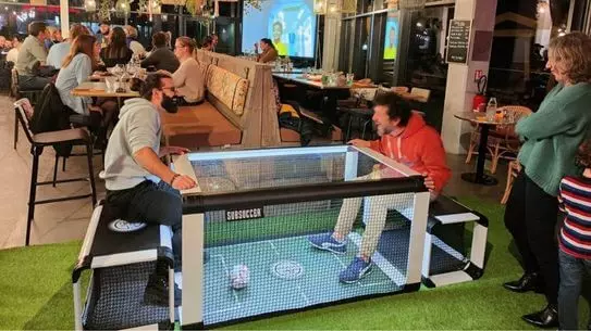 Animation Foot dans un Restaurant